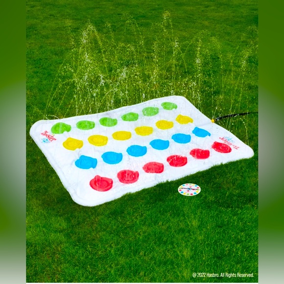 New • Unopened • Twister Splash • Ages 6 + - Picture 3 of 13